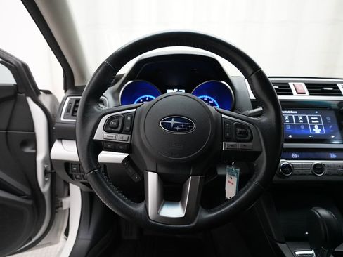 Used 2016 Subaru Legacy 2.5i Premium AWD/4WD image 4
