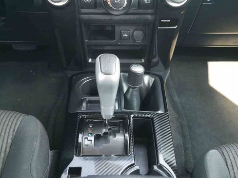 Used 2024 Toyota 4Runner TRD Off-Road image 8