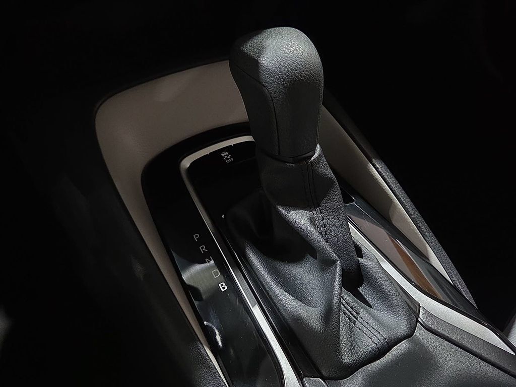 Certified 2025 Toyota Corolla LE FWD image 26