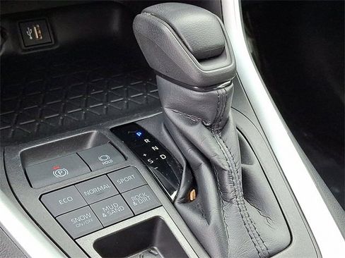 Certified 2023 Toyota RAV4 XLE image 15