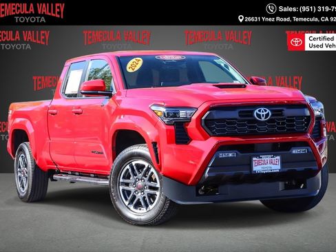Certified 2024 Toyota Tacoma TRD Sport AWD/4WD image 1