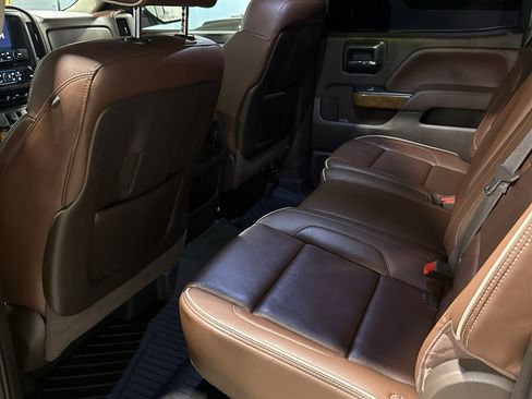 Used 2014 Chevrolet Silverado 1500 High Country w/ High Country Premium Package image 3