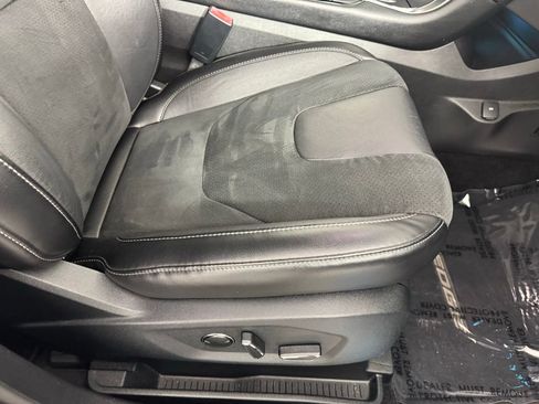 Used 2016 Ford Edge Sport w/ Equipment Group 401A AWD/4WD image 39