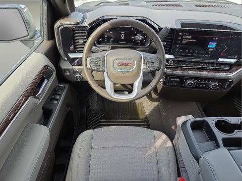 New 2026 GMC Sierra 1500 SLE w/ Preferred Package image 11