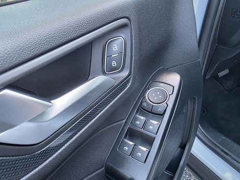 Used 2025 Ford Escape ST-Line image 10