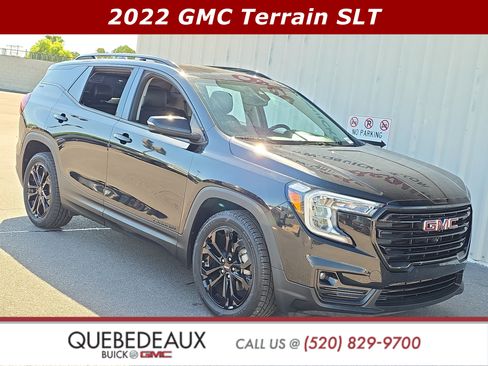Used 2022 GMC Terrain SLT w/ Tech Package FWD image 1