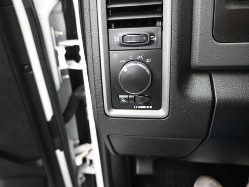 Used 2017 RAM 1500 Tradesman w/ Power & Remote Entry Group image 20