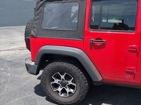 Used 2017 Jeep Wrangler Unlimited Sport AWD/4WD image 4
