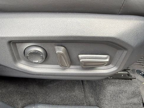 Used 2024 Toyota Tundra Platinum image 15