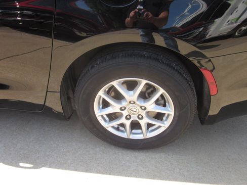 Used 2025 Chrysler Pacifica Select FWD image 6