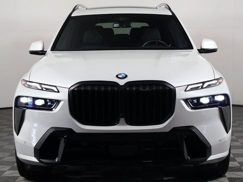 Used 2024 BMW X7 xDrive40i w/ Executive Package AWD/4WD image 2