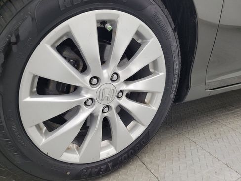 Used 2014 Honda Accord EX image 31