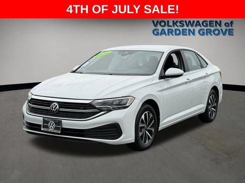 Used 2024 Volkswagen Jetta S FWD image 4