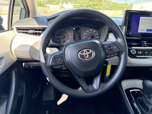 Certified 2025 Toyota Corolla LE FWD image 11