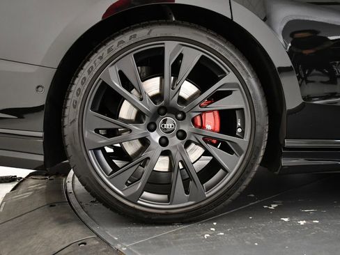 Used 2025 Audi S8 image 14