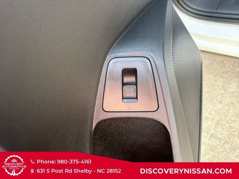 Used 2021 Volkswagen Tiguan SEL AWD/4WD image 13
