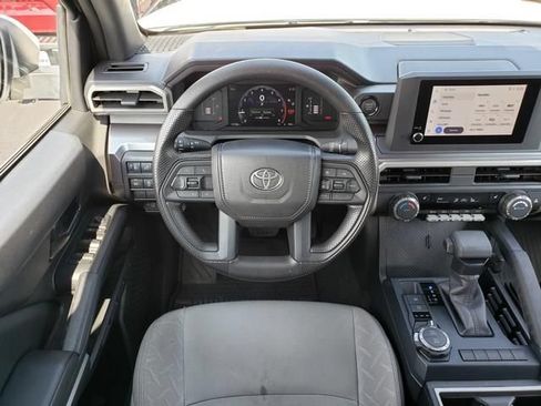 Used 2025 Toyota Tacoma SR5 AWD/4WD image 14