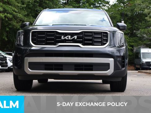 Used 2024 Kia Telluride S w/ S Sunroof Package FWD image 4