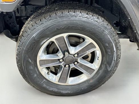 Used 2021 Jeep Wrangler Unlimited Sahara w/ Cold Weather Group image 33