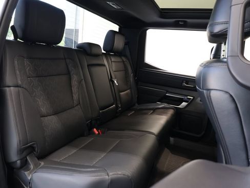 Used 2025 Toyota Tundra Limited AWD/4WD image 23