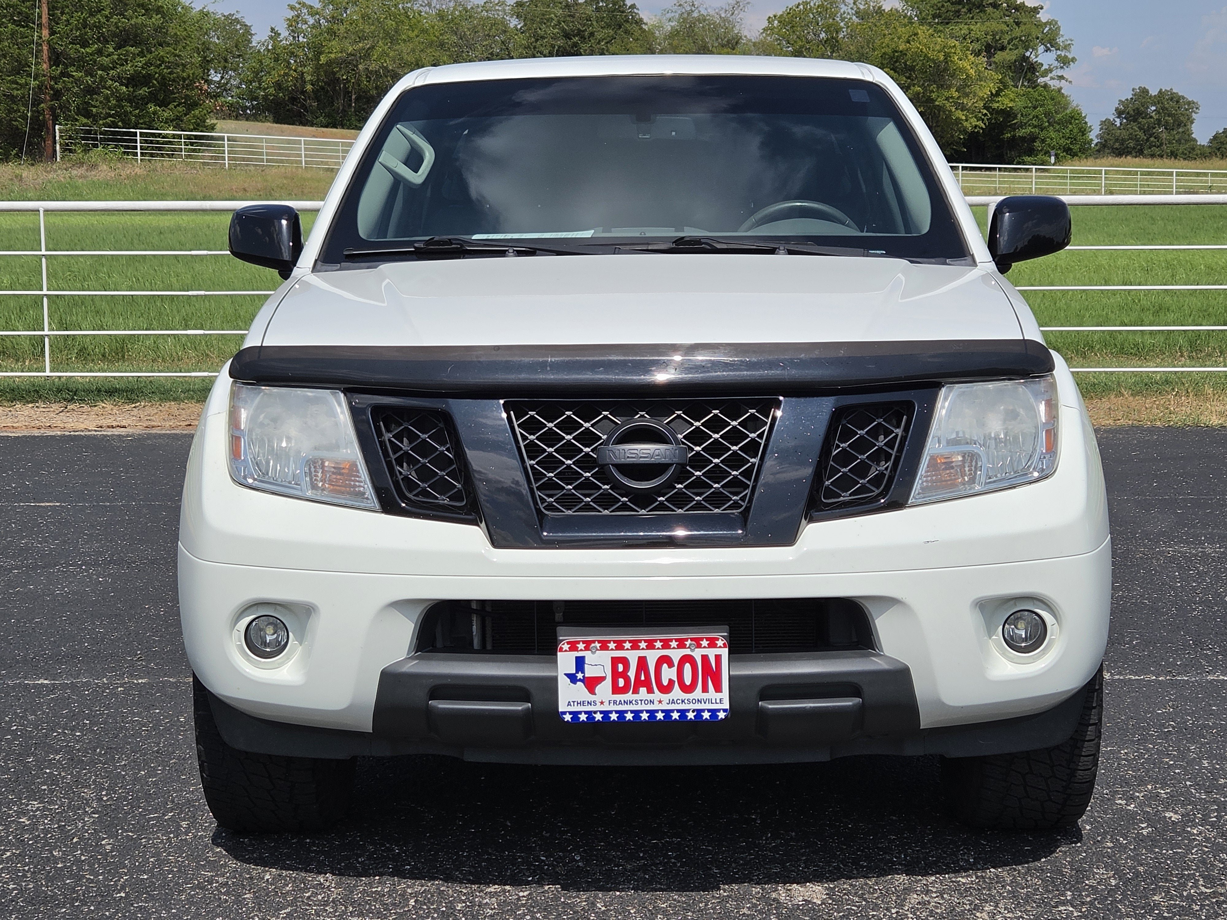 Used 2020 Nissan Frontier SV w/ Midnight Edition Floor Mats RWD image 2