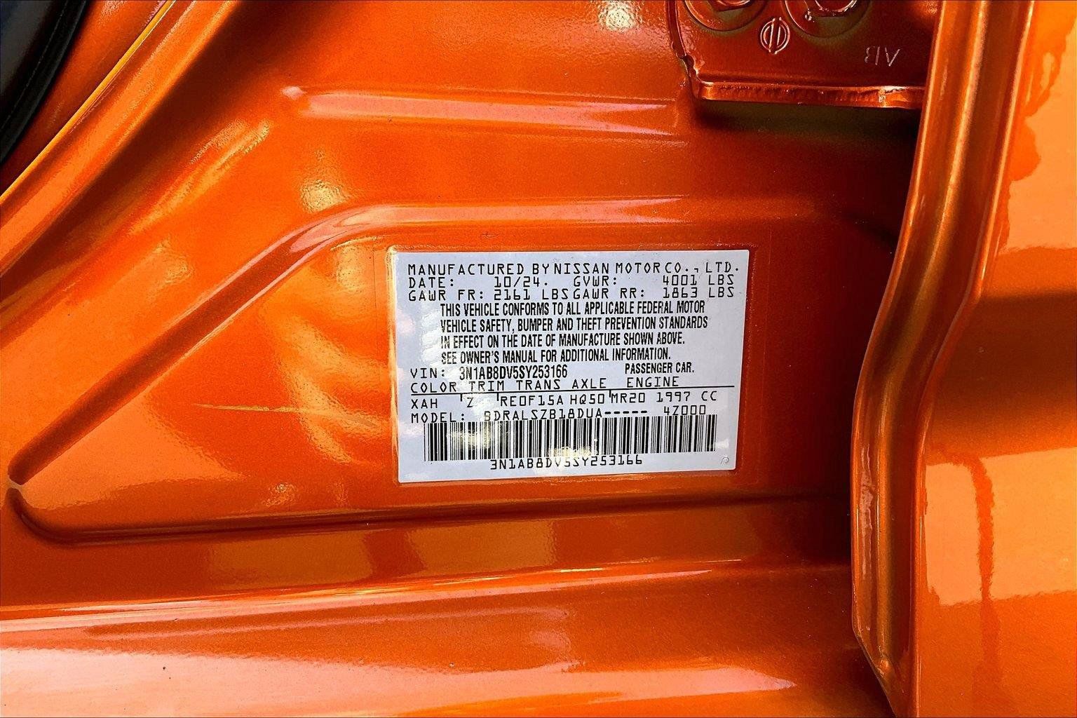 Used 2025 Nissan Sentra SR w/ SR Premium Package FWD image 18