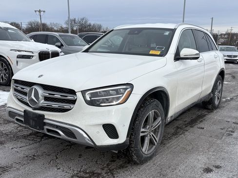 Used 2022 Mercedes-Benz GLC 300 4MATIC image 3