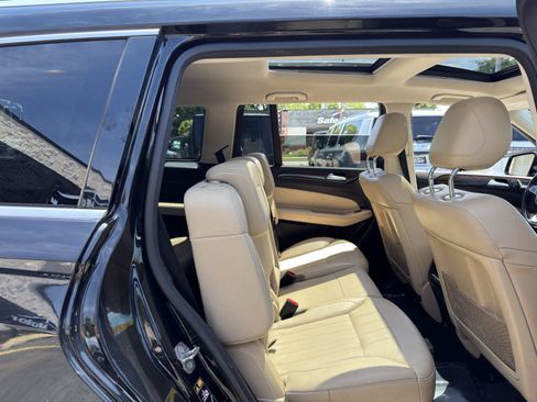 Used 2019 Mercedes-Benz GLS 450 4MATIC w/ Premium 1 Package image 40