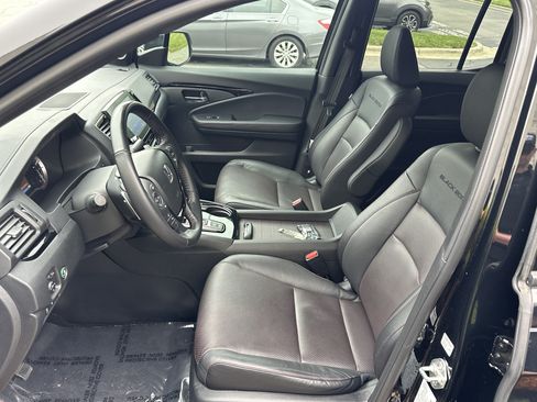 Used 2023 Honda Ridgeline Black Edition image 16