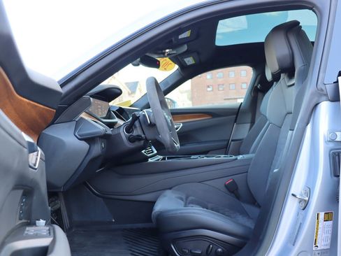 Used 2022 Audi e-tron GT Premium Plus image 11