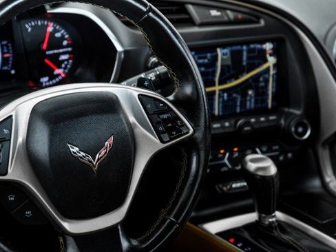 Used 2014 Chevrolet Corvette Stingray Convertible w/ 2LT Preferred Equipment Group image 15