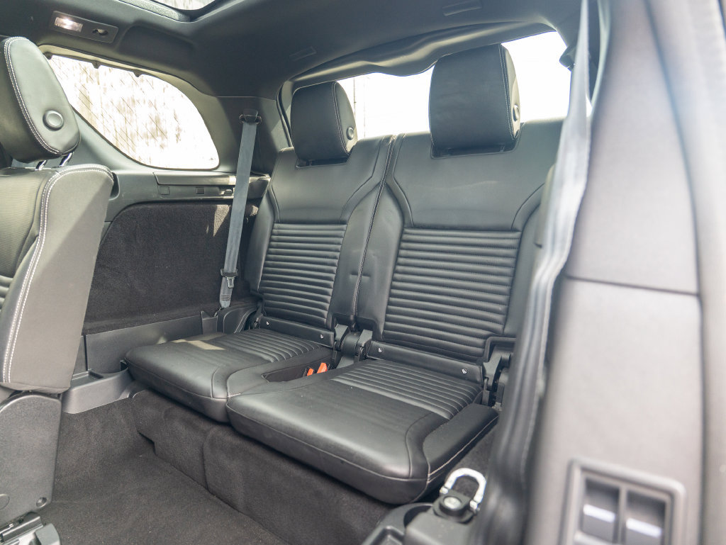 Used 2023 Land Rover Discovery S R-Dynamic AWD/4WD image 36
