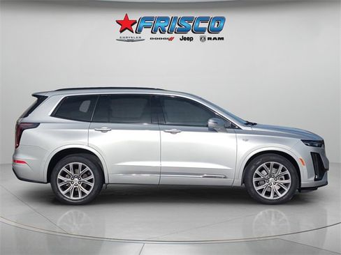 Used 2020 Cadillac XT6 Sport image 11