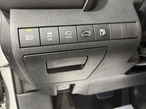 Used 2018 Toyota Camry XLE w/ Audio Package FWD image 25