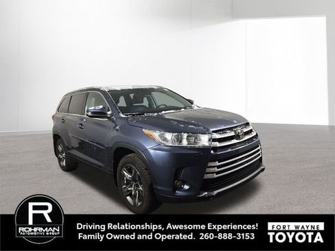 Used 2019 Toyota Highlander XLE image 4