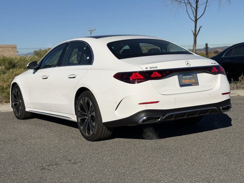 New 2026 Mercedes-Benz E 350 4MATIC Sedan image 10