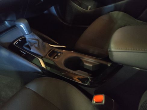Used 2020 Toyota Corolla SE FWD image 26