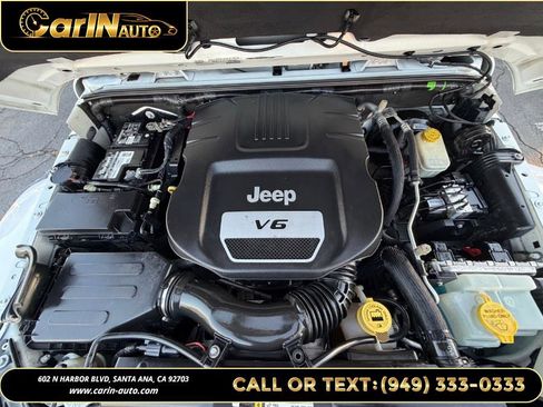 Used 2016 Jeep Wrangler Unlimited Sahara image 25