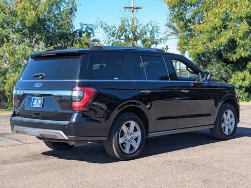 Used 2018 Ford Expedition Limited image 3