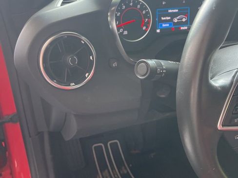 Used 2022 Chevrolet Camaro LT w/ RS Package image 17