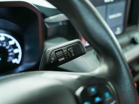 Used 2022 Ford Maverick XLT image 31