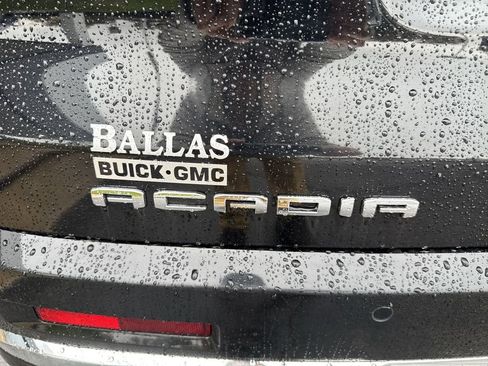 Used 2023 GMC Acadia Denali image 32