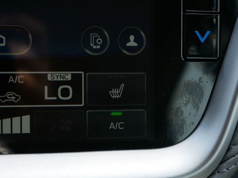 Used 2025 Subaru Legacy Premium image 31