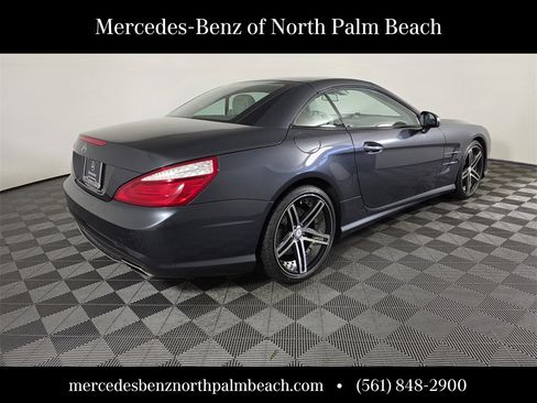 Used 2013 Mercedes-Benz SL 550 image 7