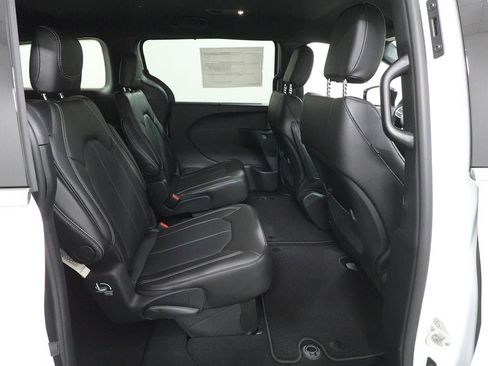 New 2026 Chrysler Voyager LX image 15