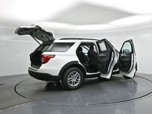 New 2026 Ford Explorer Active AWD/4WD image 5