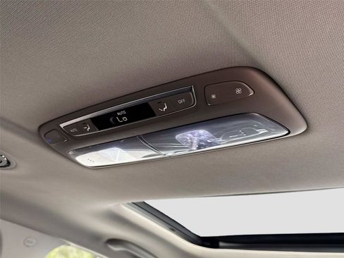 Used 2025 Kia Telluride S image 25