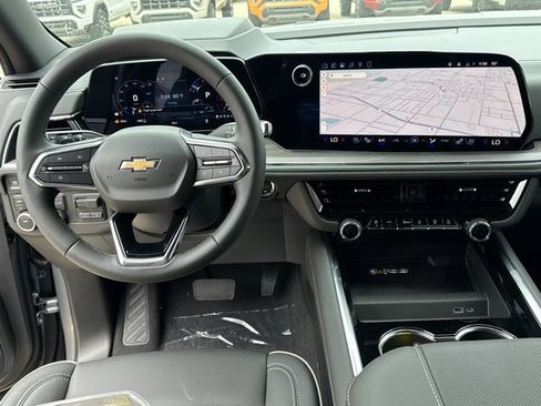 New 2026 Chevrolet Suburban Premier AWD/4WD image 10
