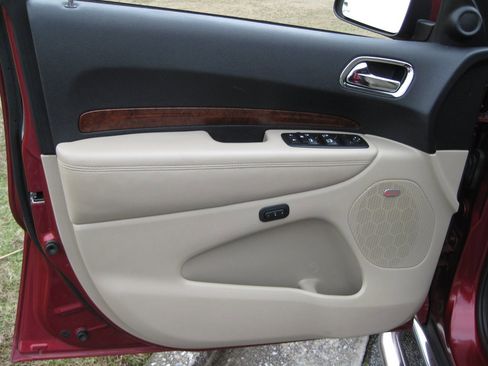 Used 2015 Dodge Durango Limited w/ Premium Group image 10