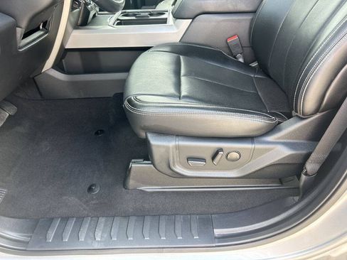Used 2021 Ford F250 Lariat w/ Lariat Ultimate Package AWD/4WD image 15